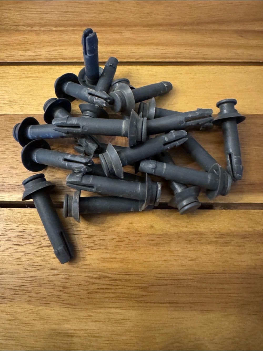 Black Rubber Push Rivet Fasteners - Bestway Steel Pro MAX 10' x 30"